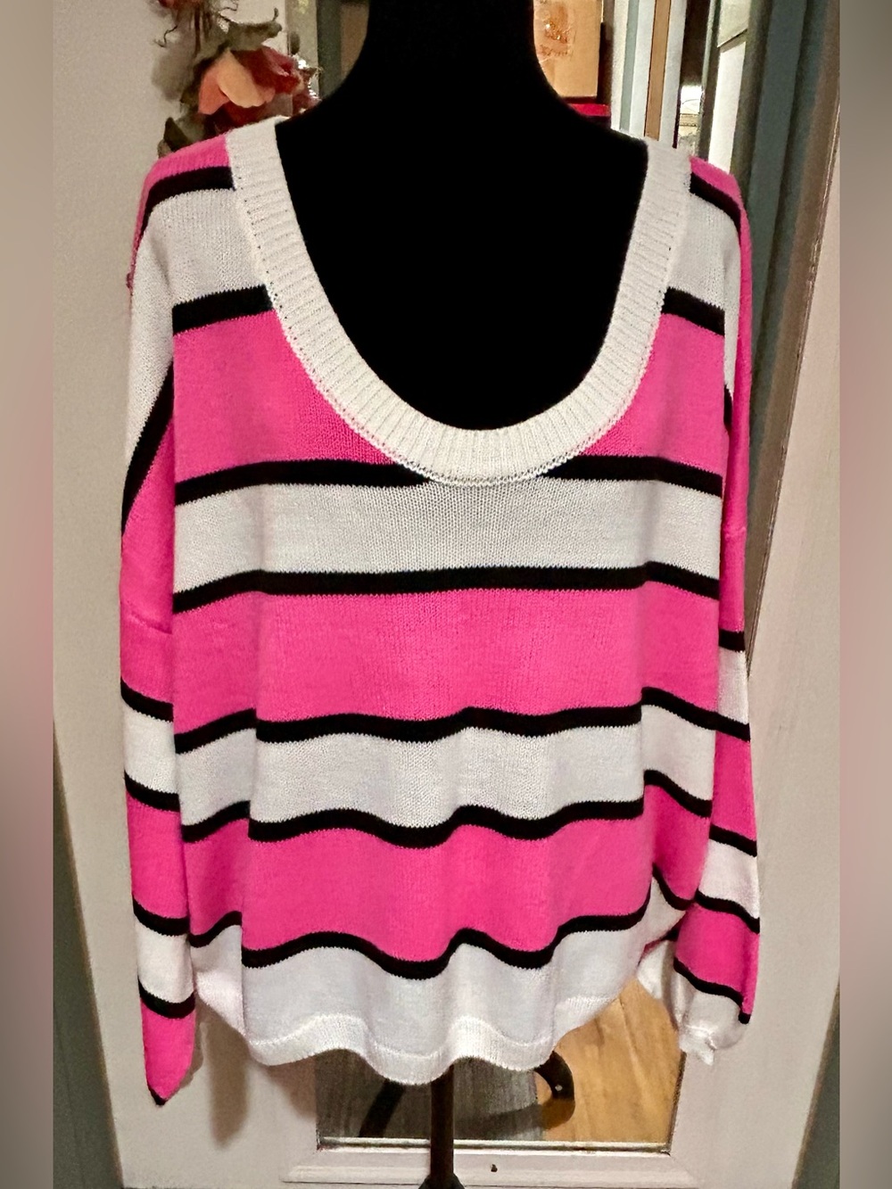 Fantastic Fawn Striped Scoop-Neck Sweater Pink and White-Large NWOT